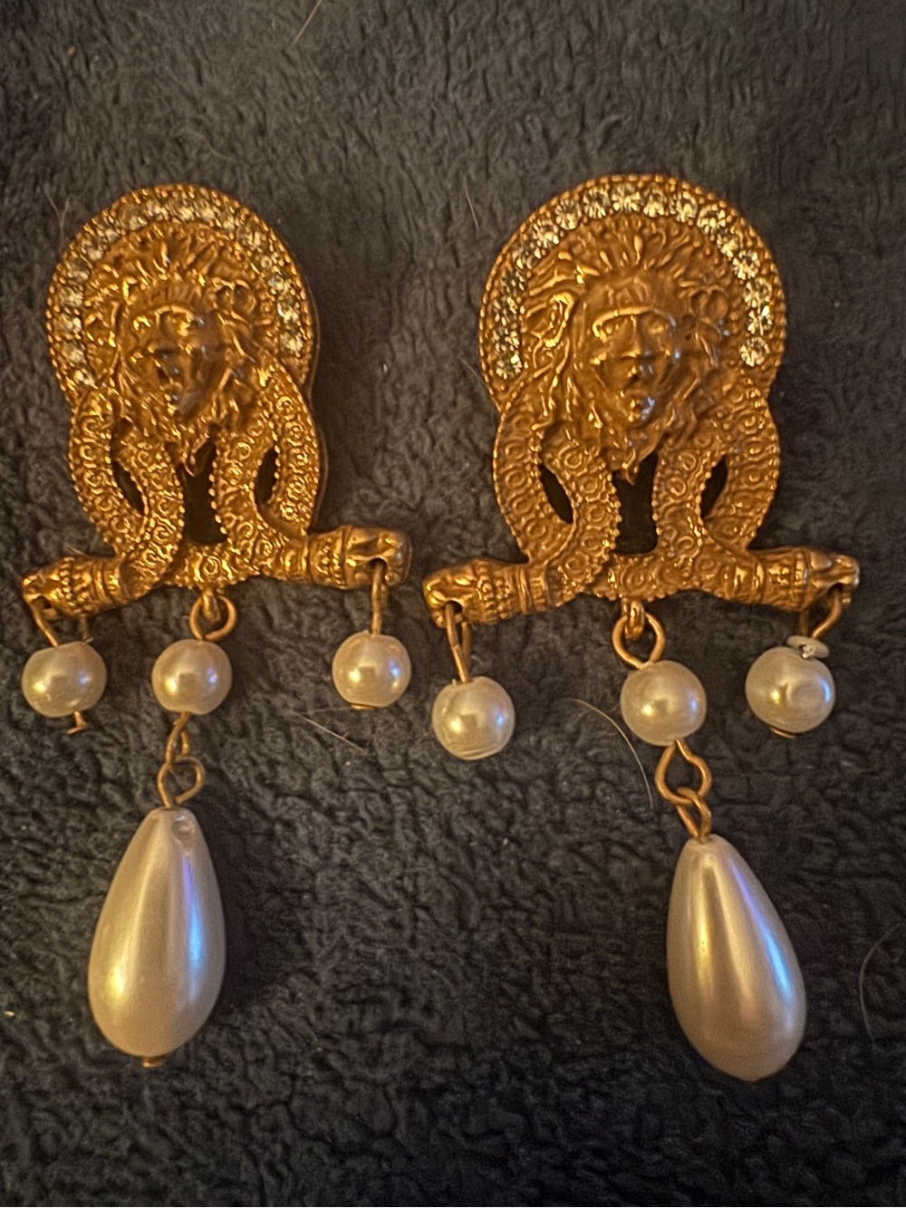 Gold Lion Motif Pearl Drop Earrings
